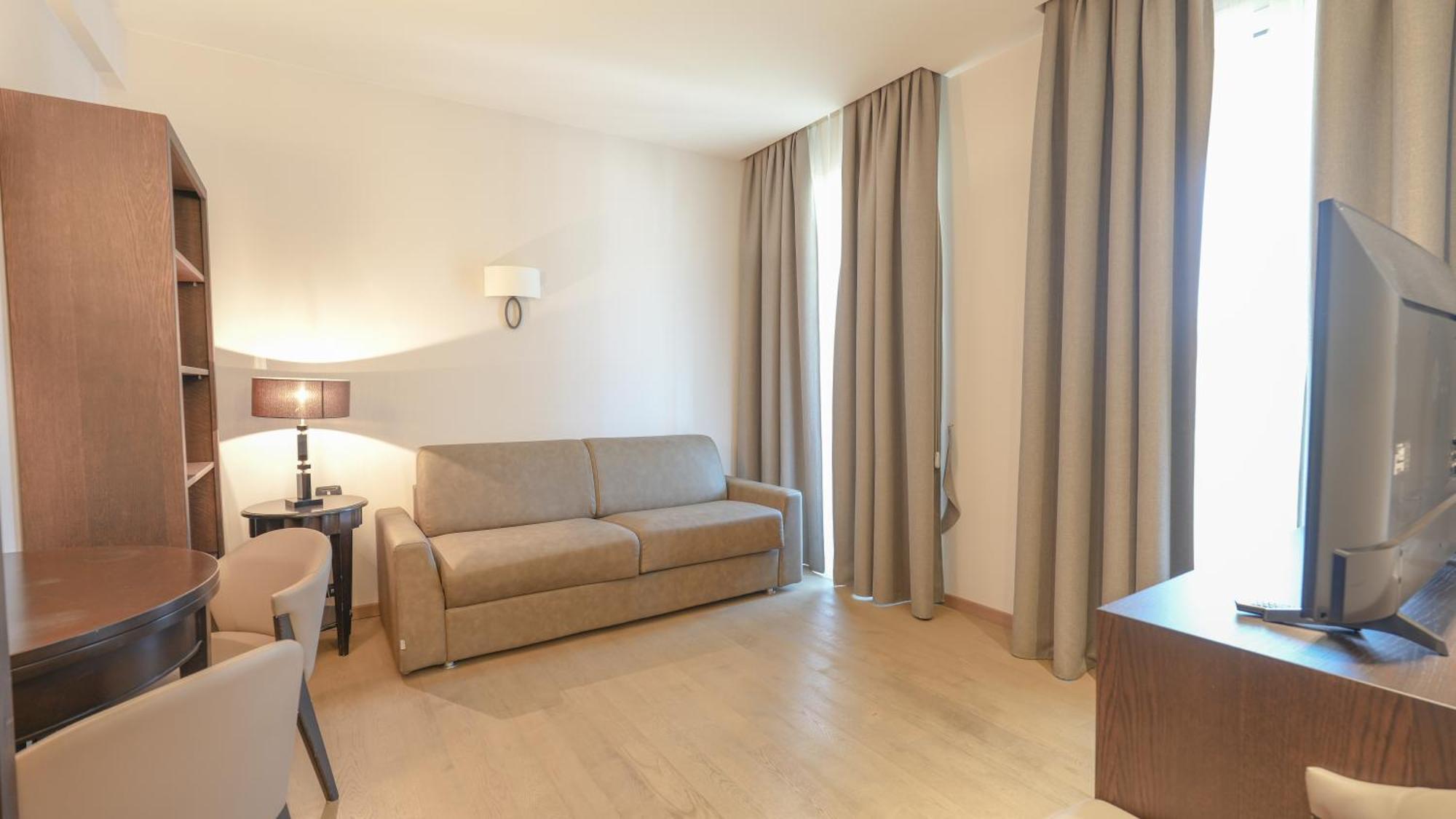 Hotel Europa Reggio Emilia Exterior photo