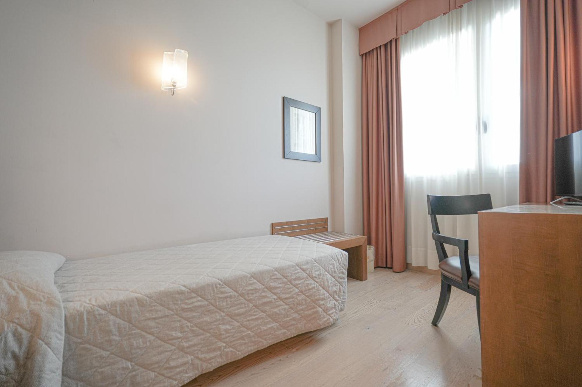 Hotel Europa Reggio Emilia Exterior photo